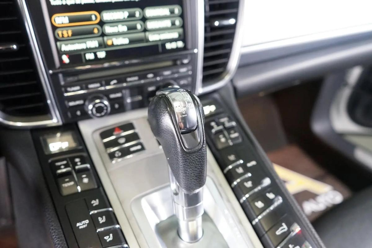 porsche-panamera-2013-hibrido-a-gasolina-2995cc