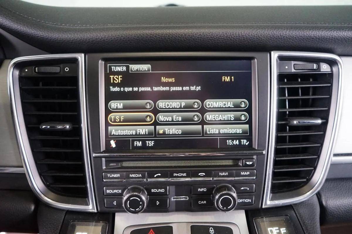 porsche-panamera-2013-hibrido-a-gasolina-2995cc