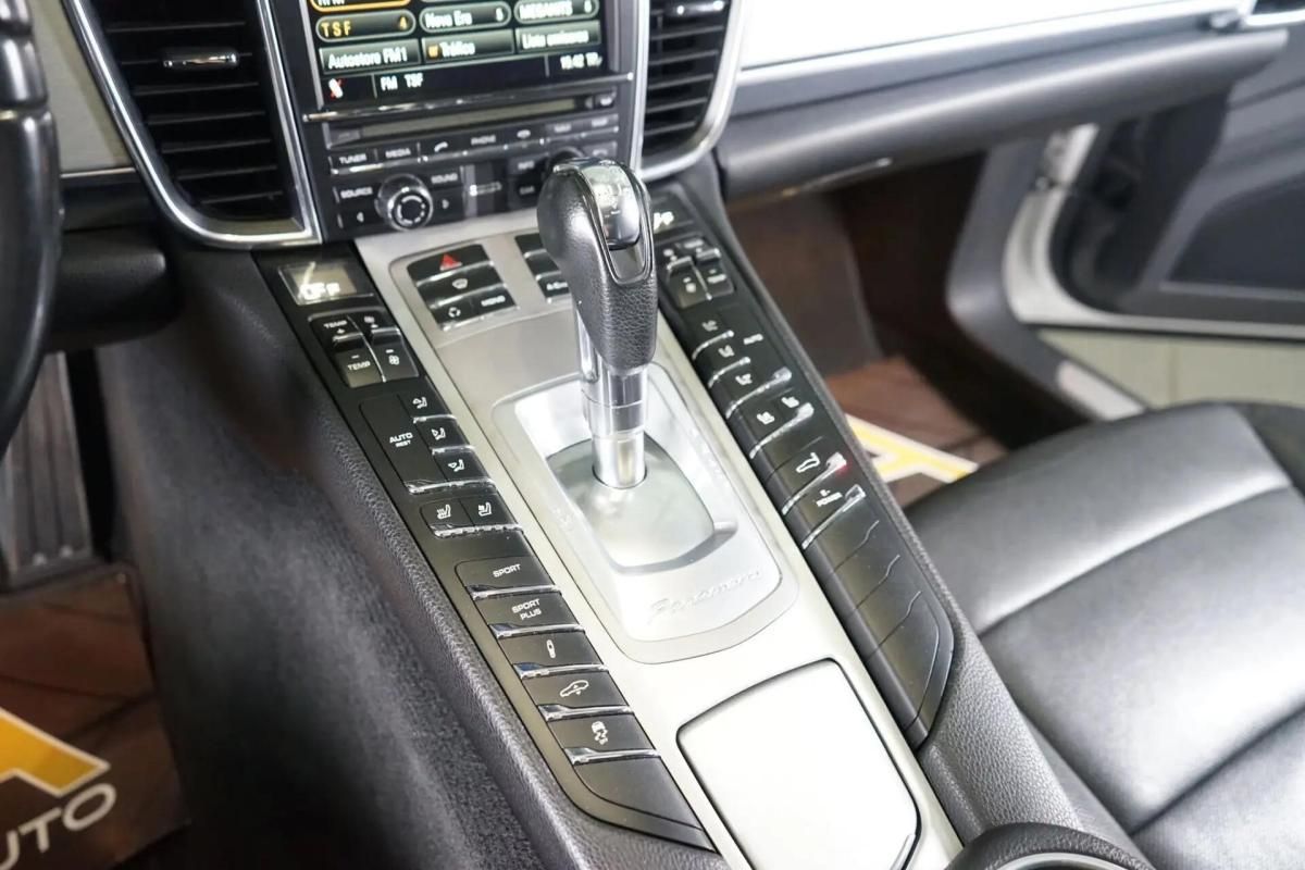 porsche-panamera-2013-hibrido-a-gasolina-2995cc