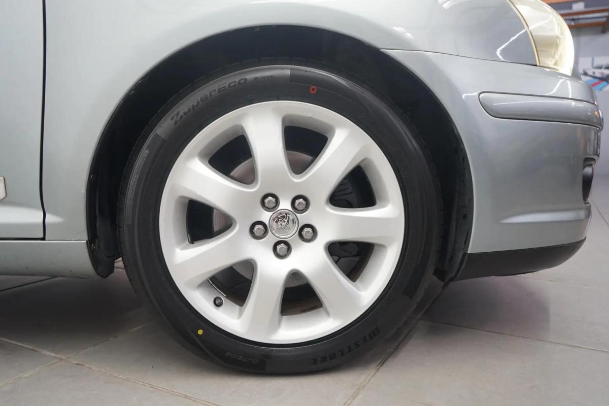 toyota-avensis-sw-2008-diesel-1998cc