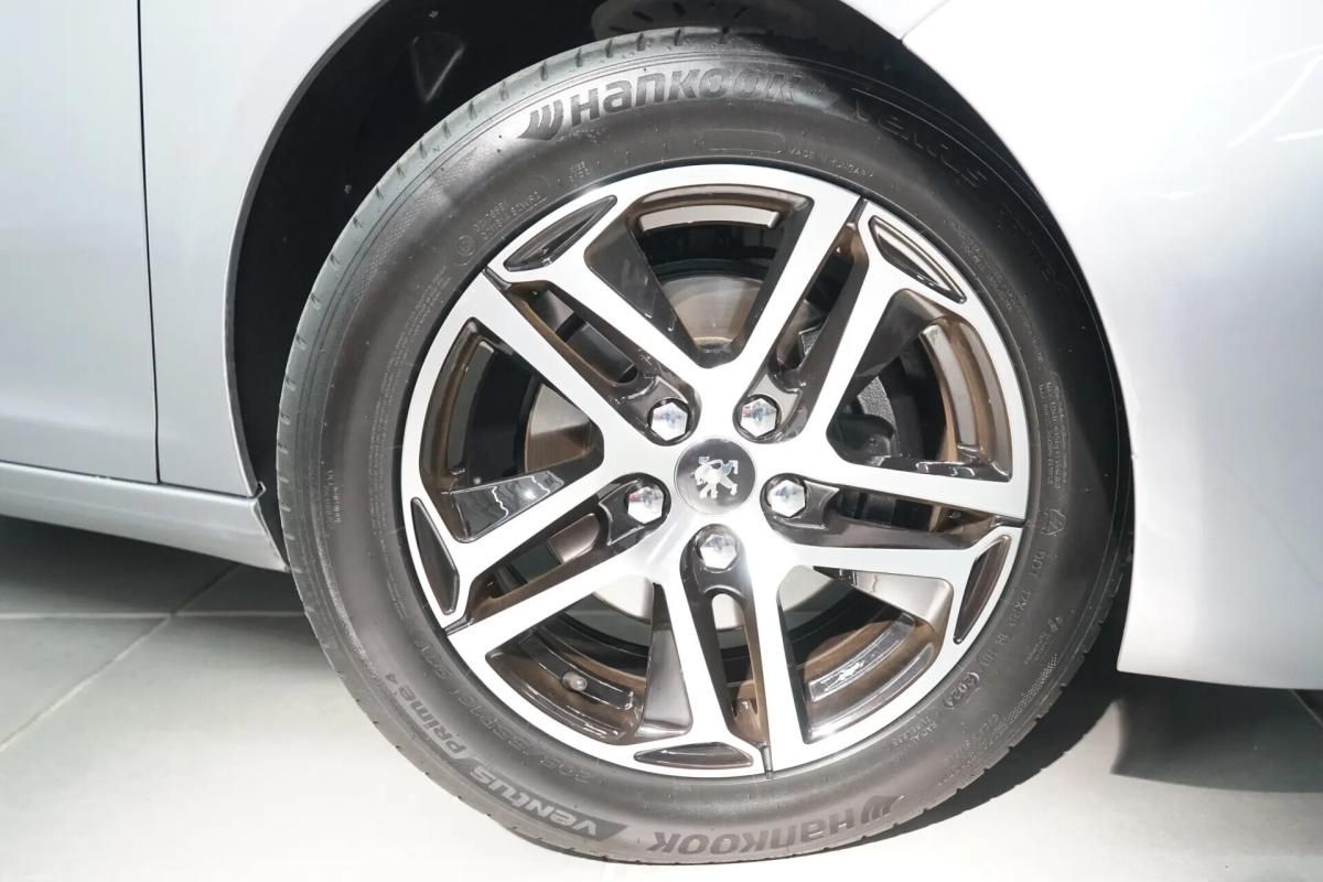 peugeot-308-sw-2014-diesel-1560cc