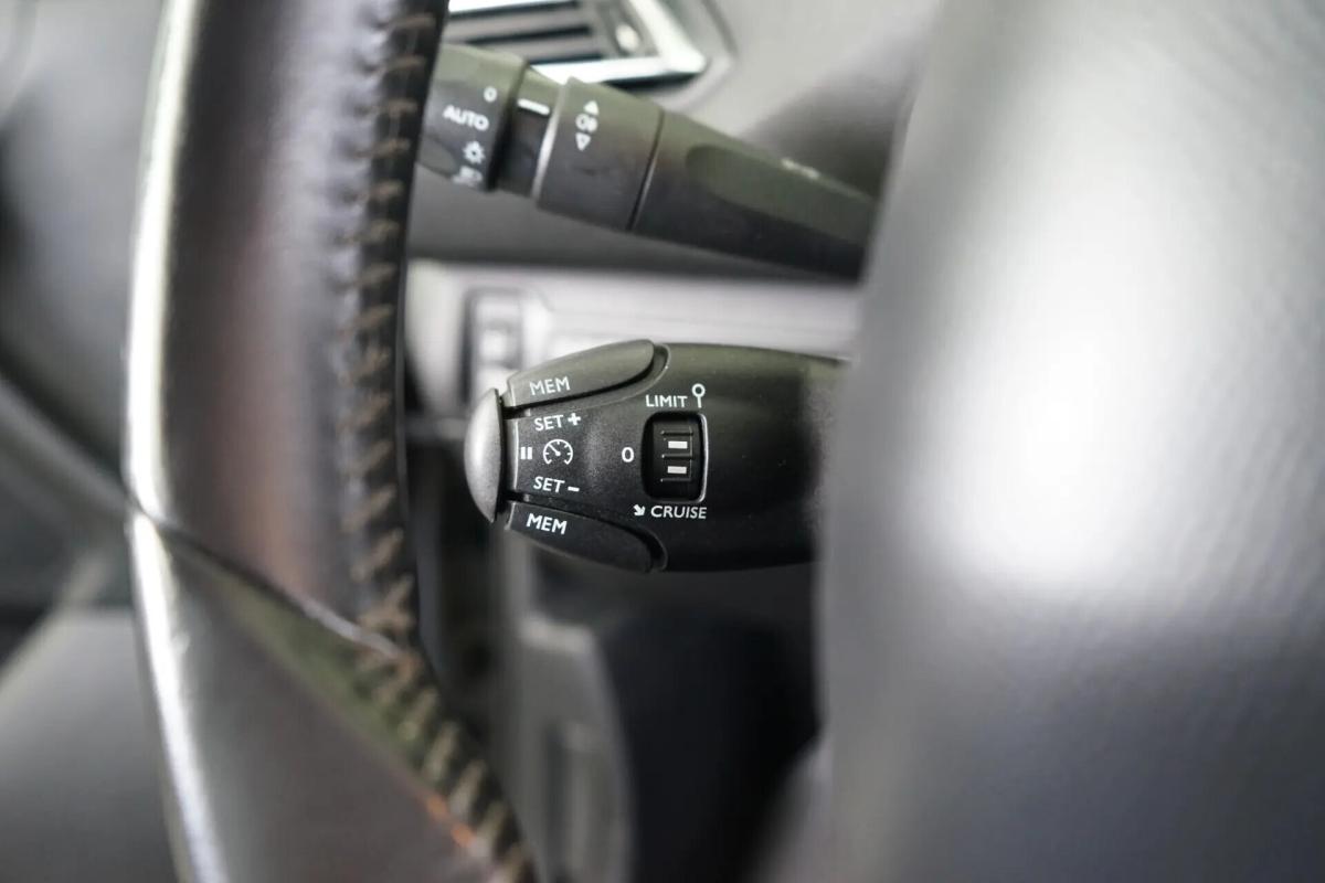 peugeot-308-sw-2014-diesel-1560cc