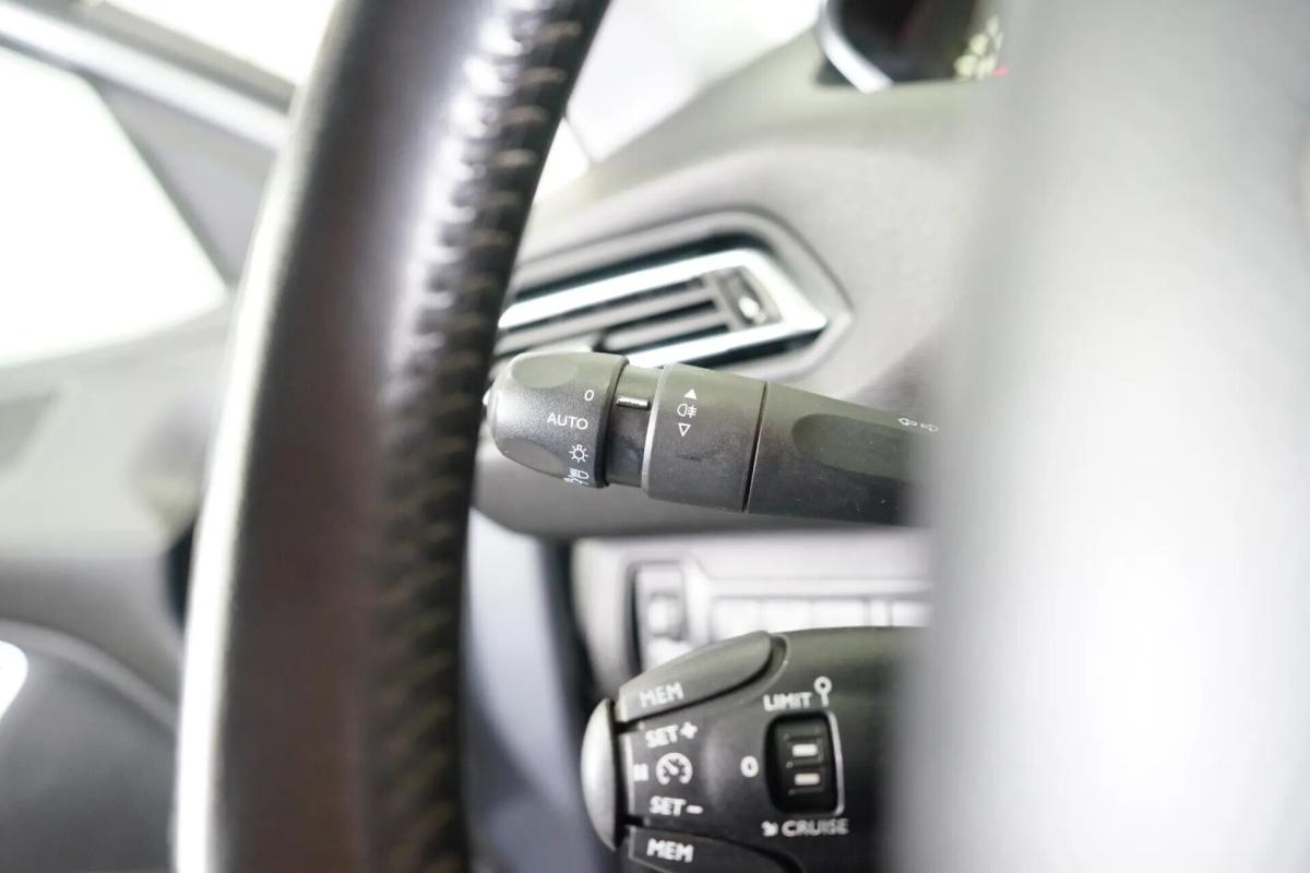 peugeot-308-sw-2014-diesel-1560cc