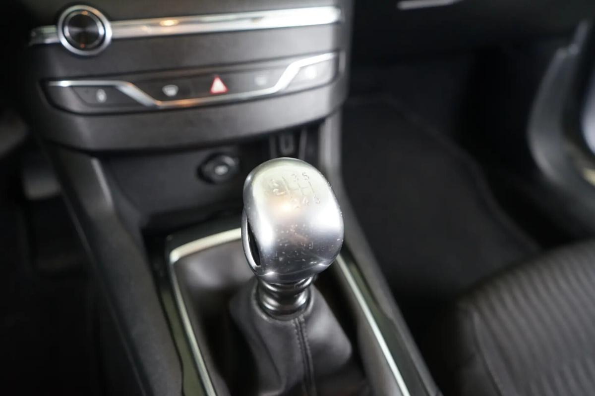 peugeot-308-sw-2014-diesel-1560cc