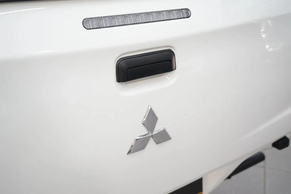 mitsubishi-l200-2018-diesel-2442cc