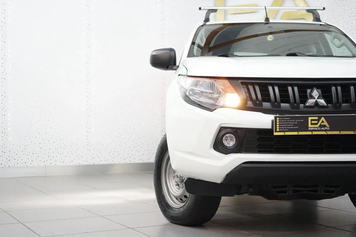 mitsubishi-l200-2018-diesel-2442cc