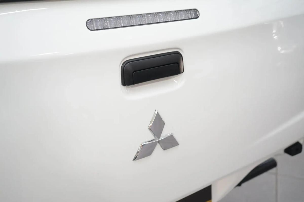 mitsubishi-l200-2018-diesel-2442cc