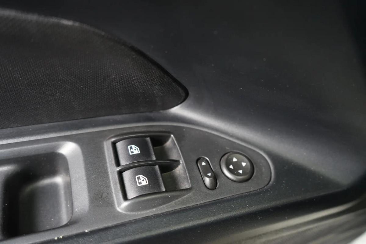 fiat-tipo-station-wagon-2019-diesel-1248cc