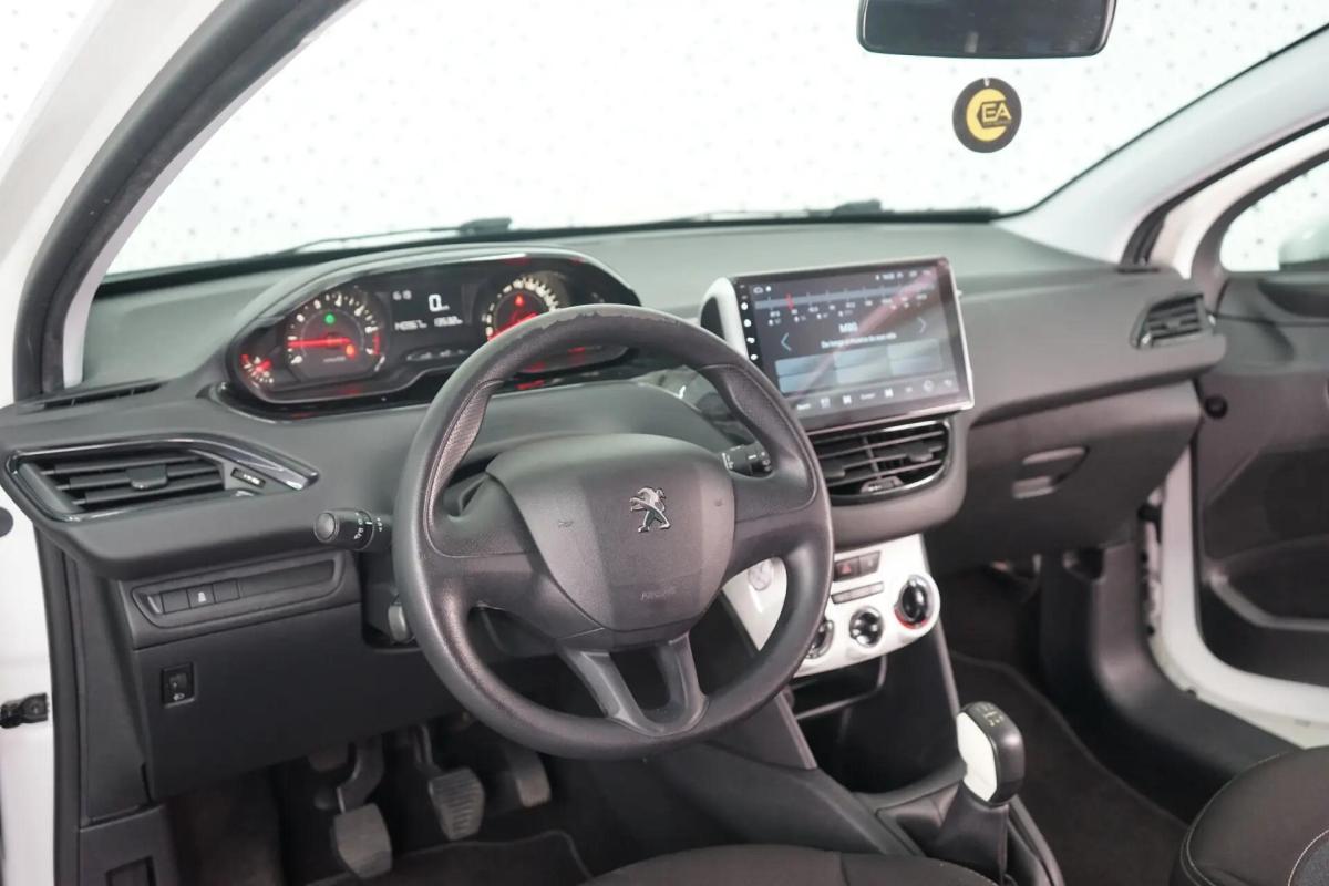 peugeot-208-2014-gasolina-999cc