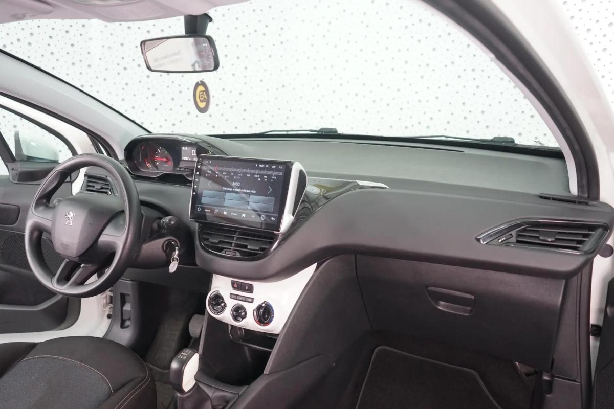 peugeot-208-2014-gasolina-999cc