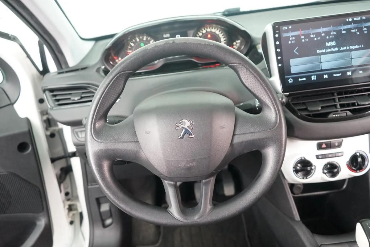 peugeot-208-2014-gasolina-999cc