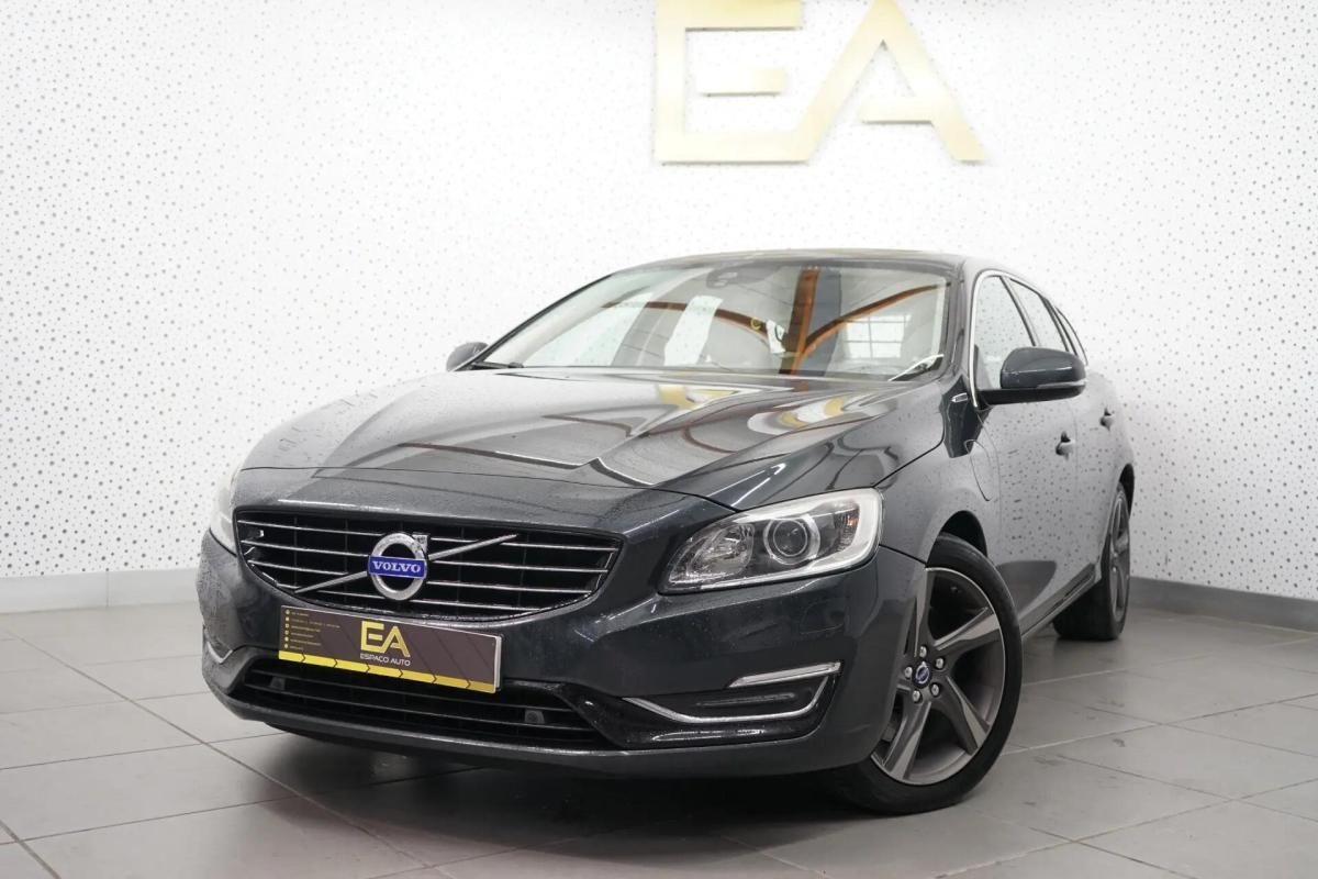 volvo-v60-2015-hibrido-a-diesel-2400cc
