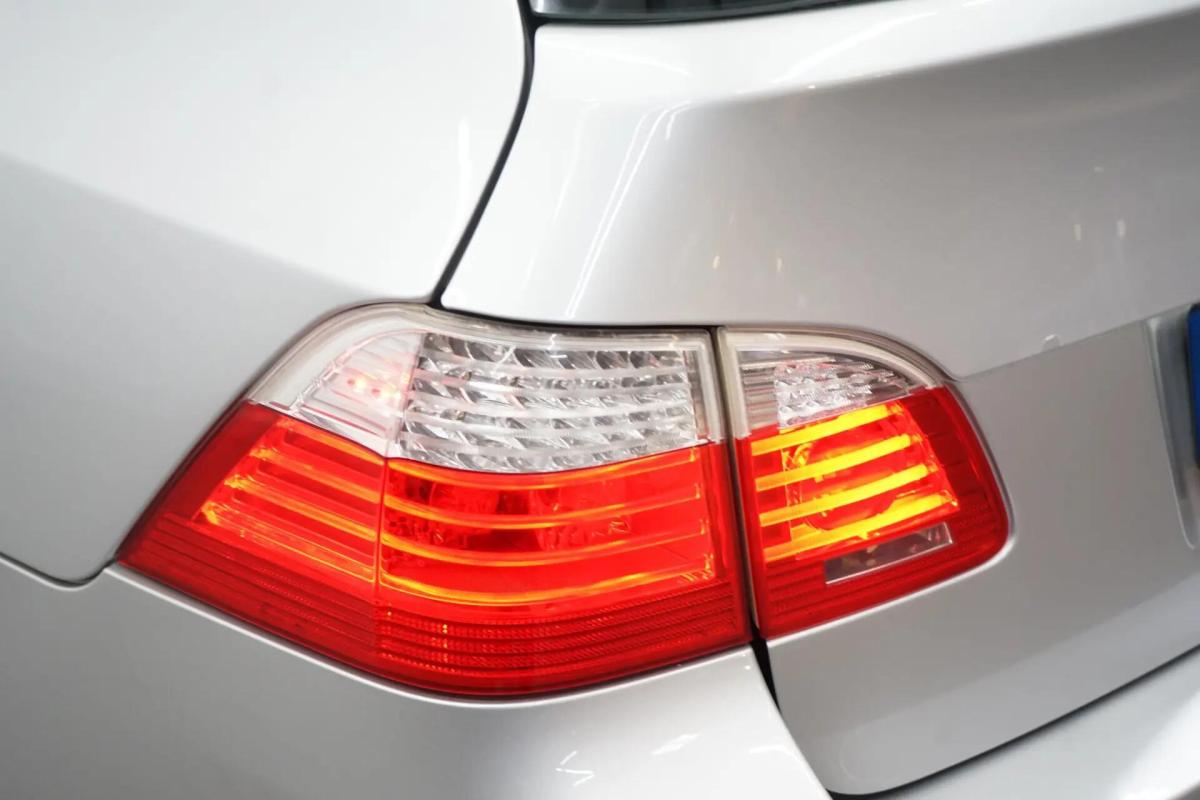 bmw-serie-5-520-da-touring-2009-diesel-1995cc