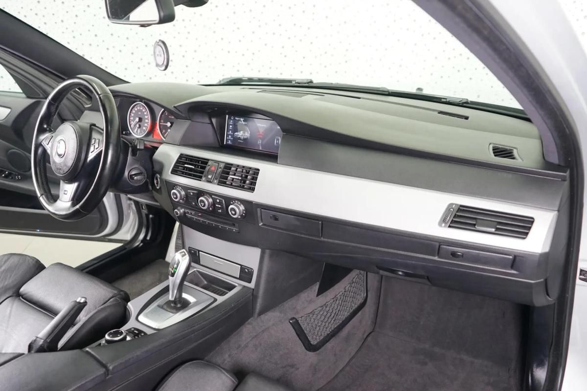 bmw-serie-5-520-da-touring-2009-diesel-1995cc