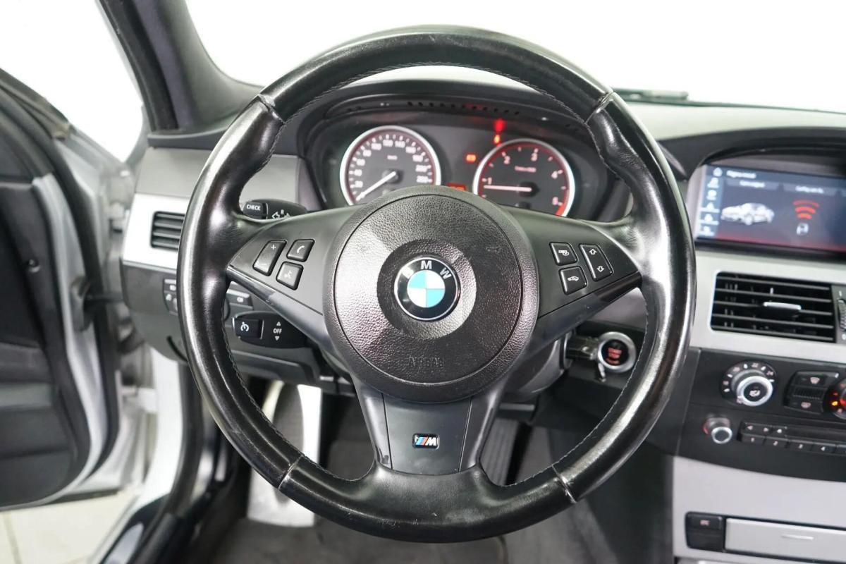 bmw-serie-5-520-da-touring-2009-diesel-1995cc