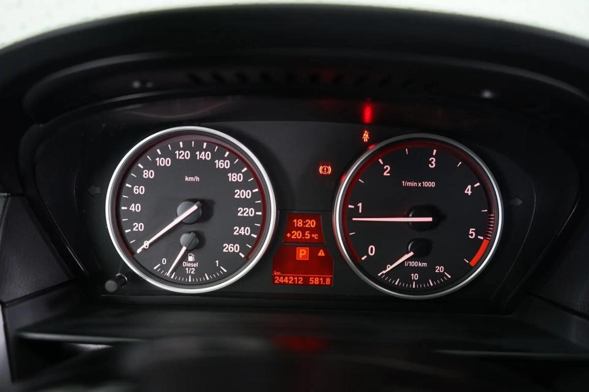 bmw-serie-5-520-da-touring-2009-diesel-1995cc