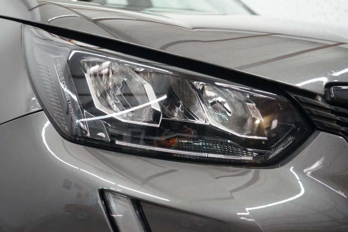 peugeot-2008-2021-gasolina-1199cc