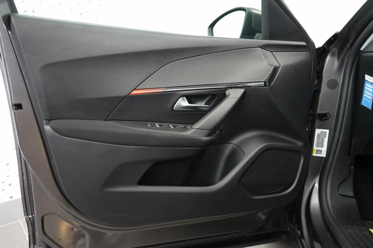 peugeot-2008-2021-gasolina-1199cc