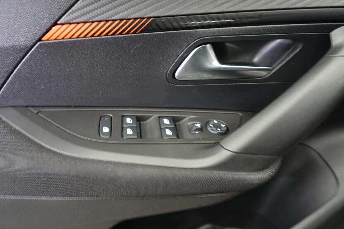 peugeot-2008-2021-gasolina-1199cc