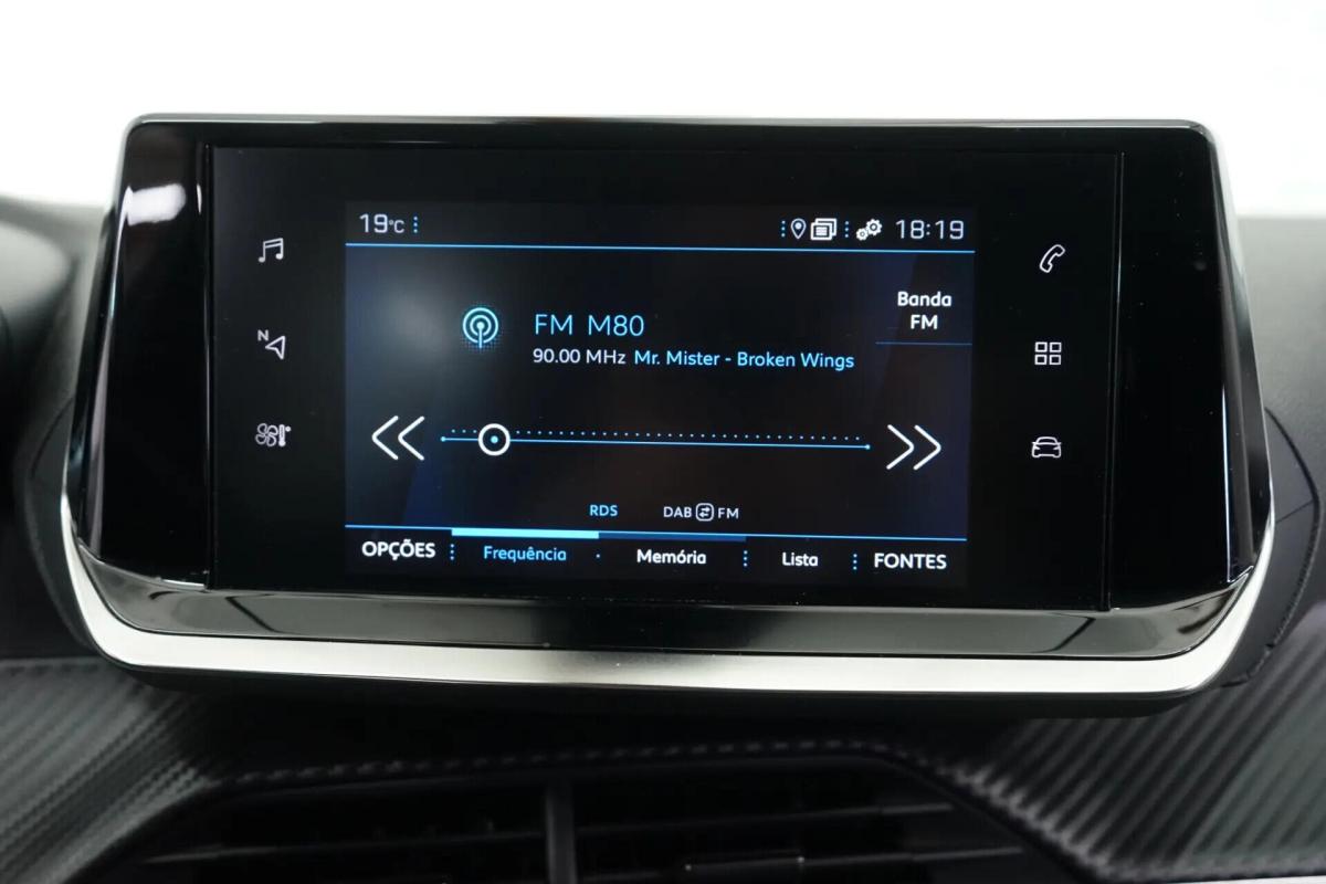 peugeot-2008-2021-gasolina-1199cc