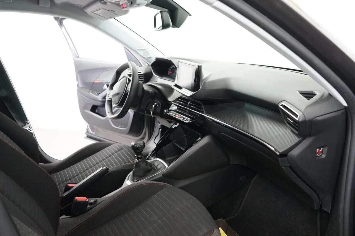 peugeot-2008-2021-gasolina-1199cc