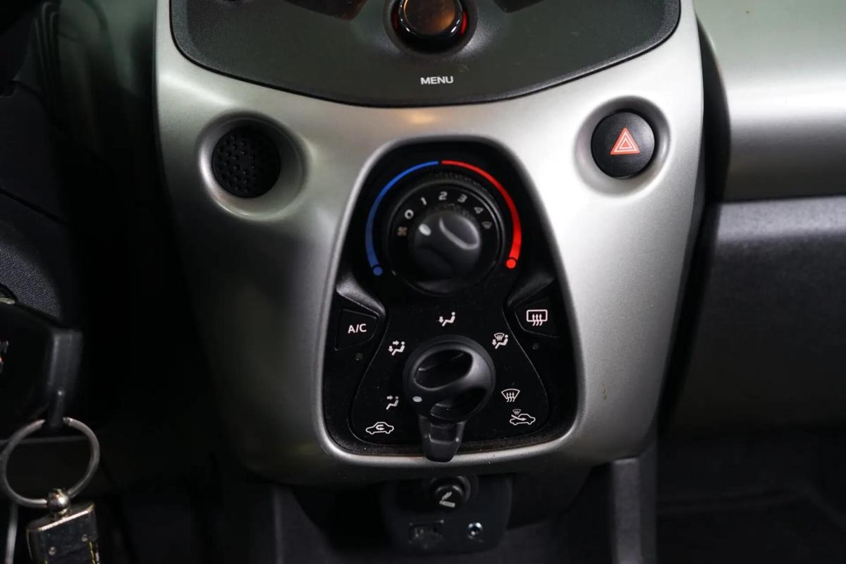peugeot-108-2016-gasolina-998cc