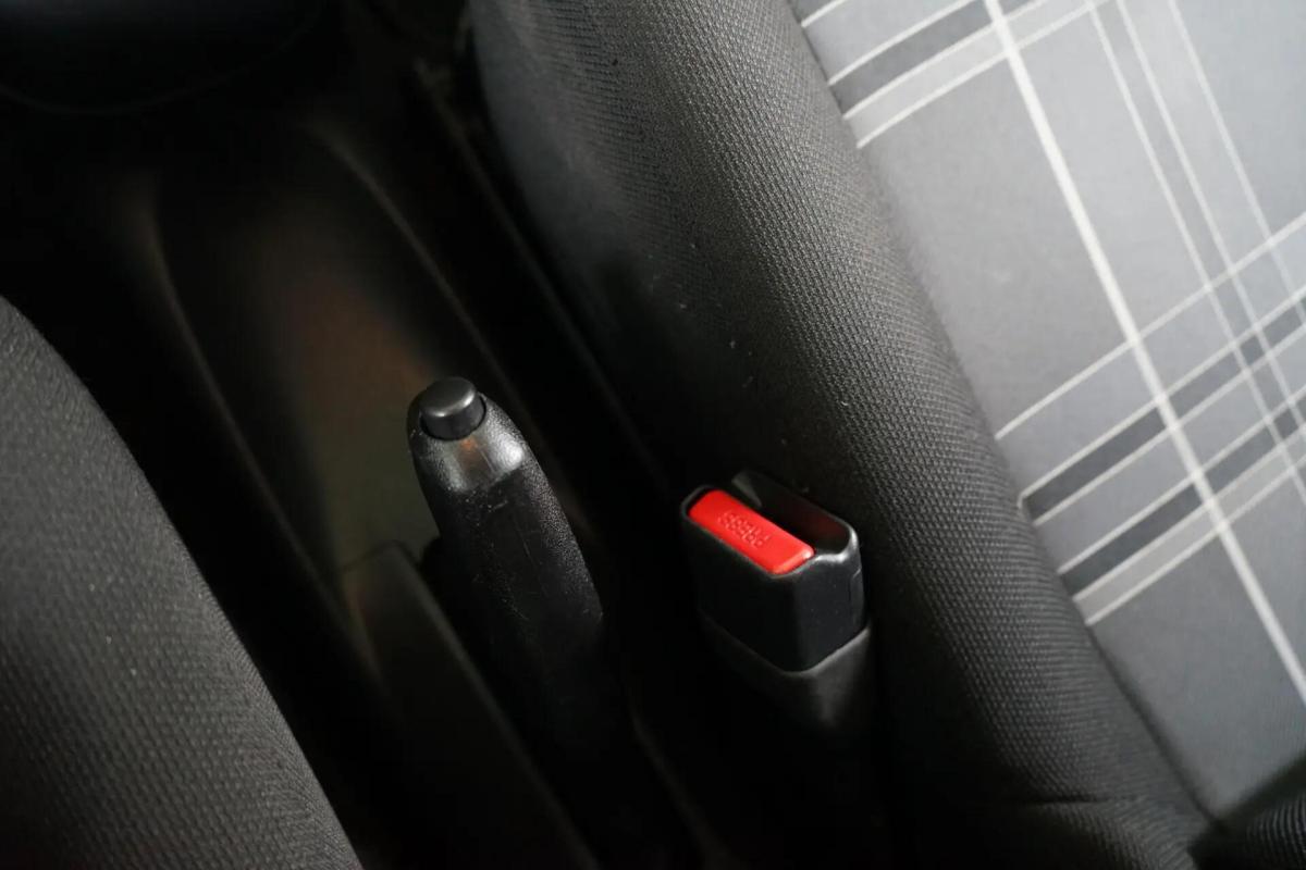 peugeot-108-2016-gasolina-998cc