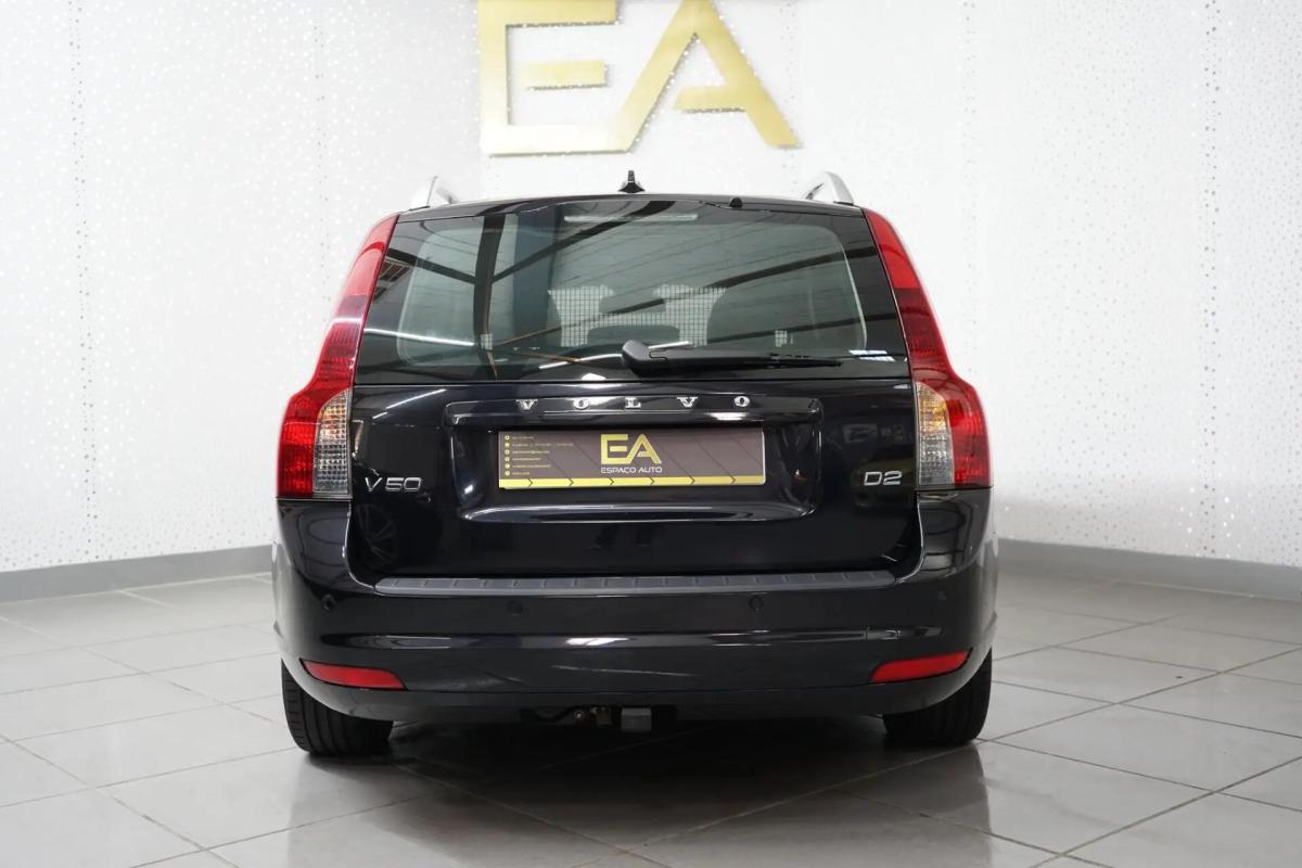 volvo-v50-2010-diesel-1560cc