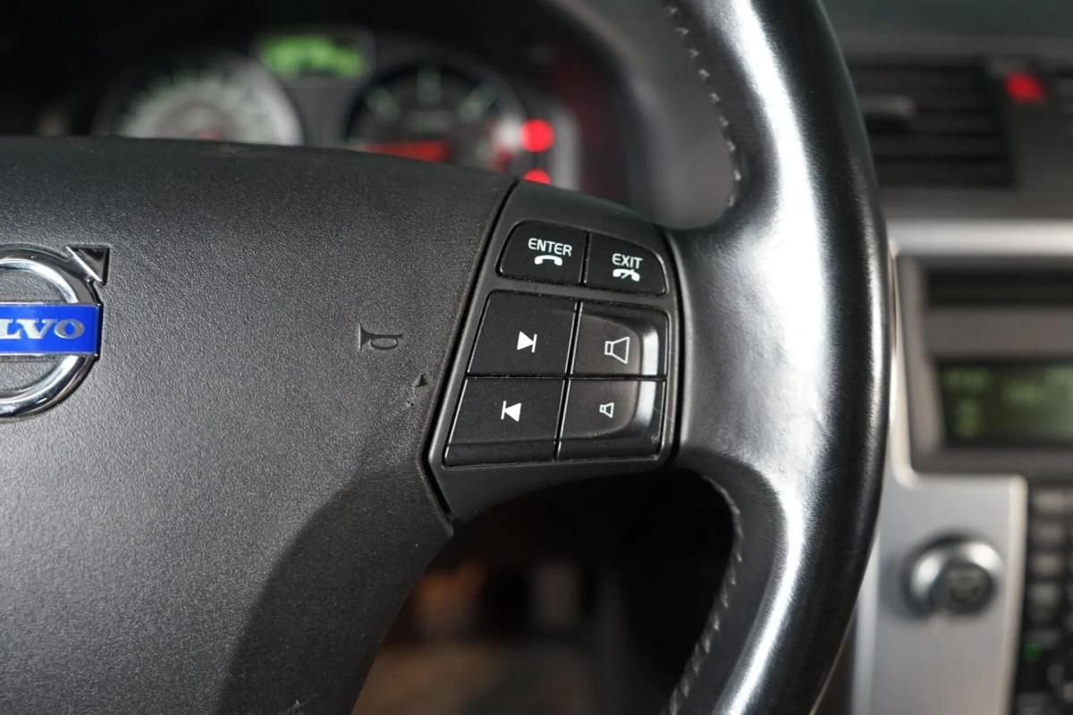 volvo-v50-2010-diesel-1560cc