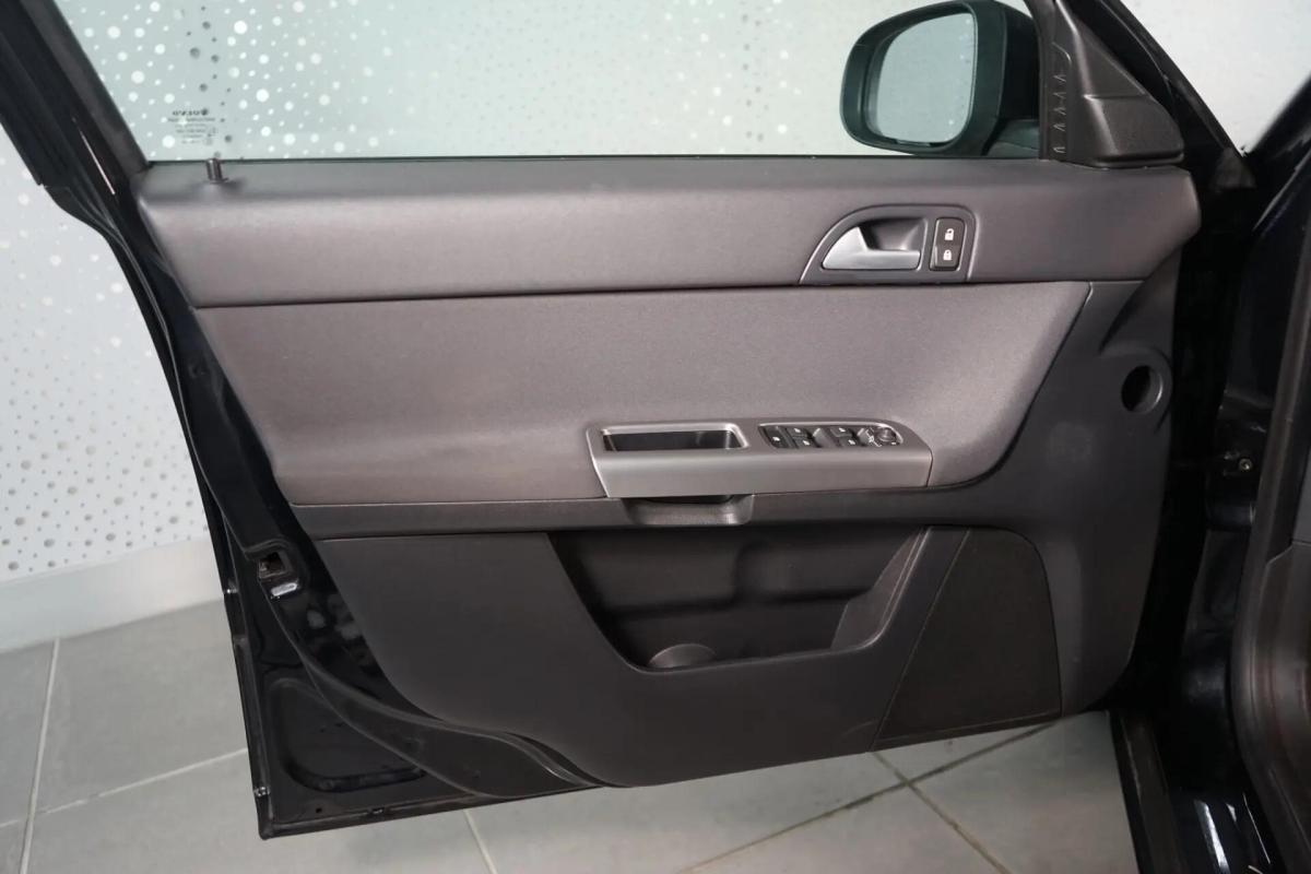 volvo-v50-2010-diesel-1560cc