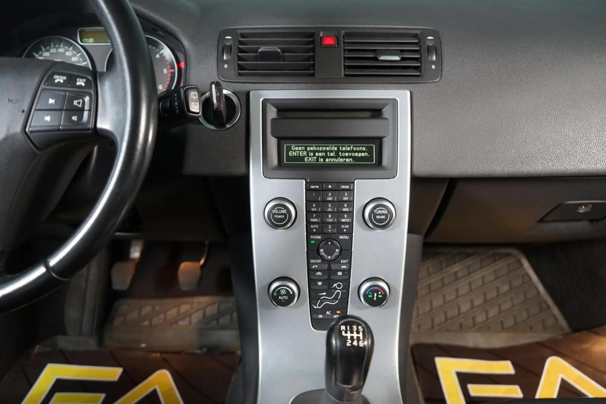 volvo-v50-2010-diesel-1560cc