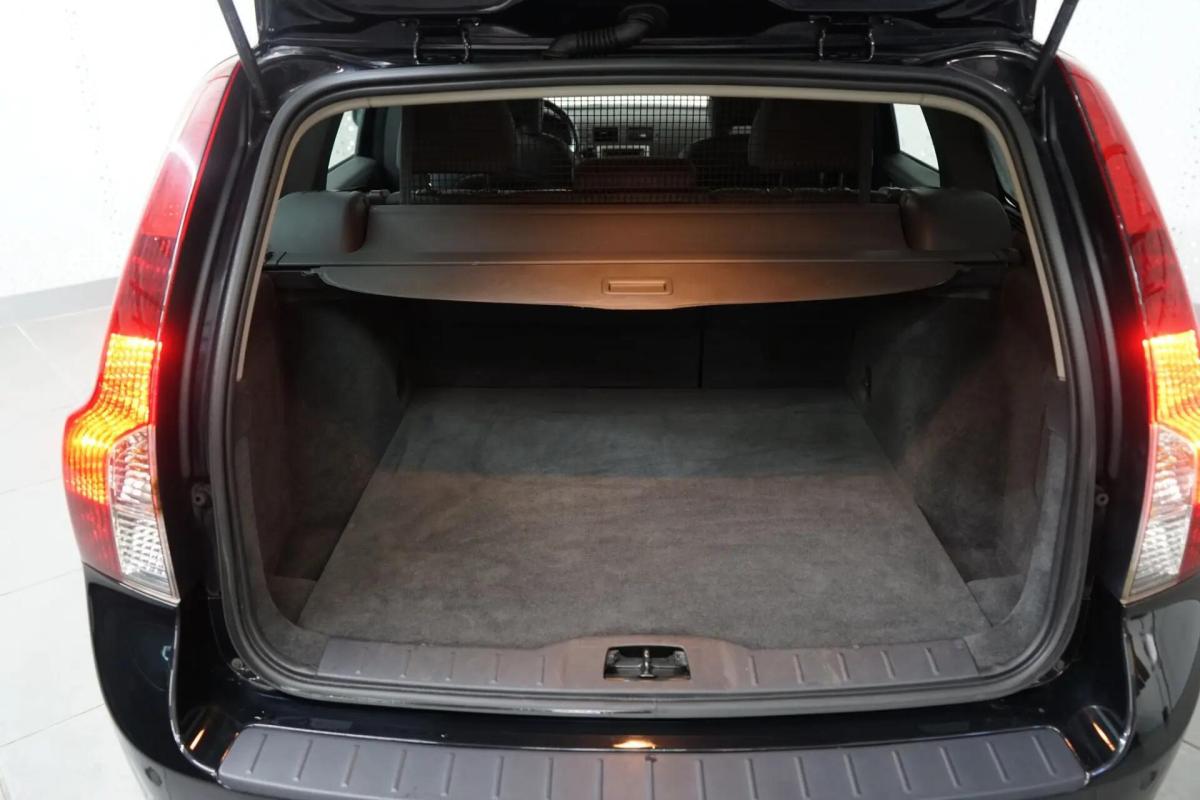 volvo-v50-2010-diesel-1560cc
