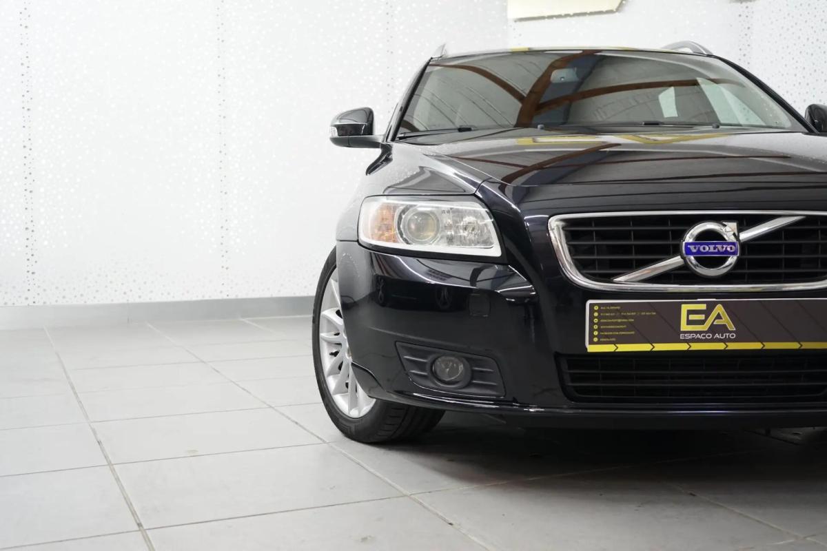 volvo-v50-2010-diesel-1560cc
