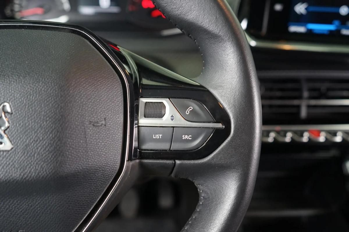 peugeot-2008-2021-gasolina-1199cc