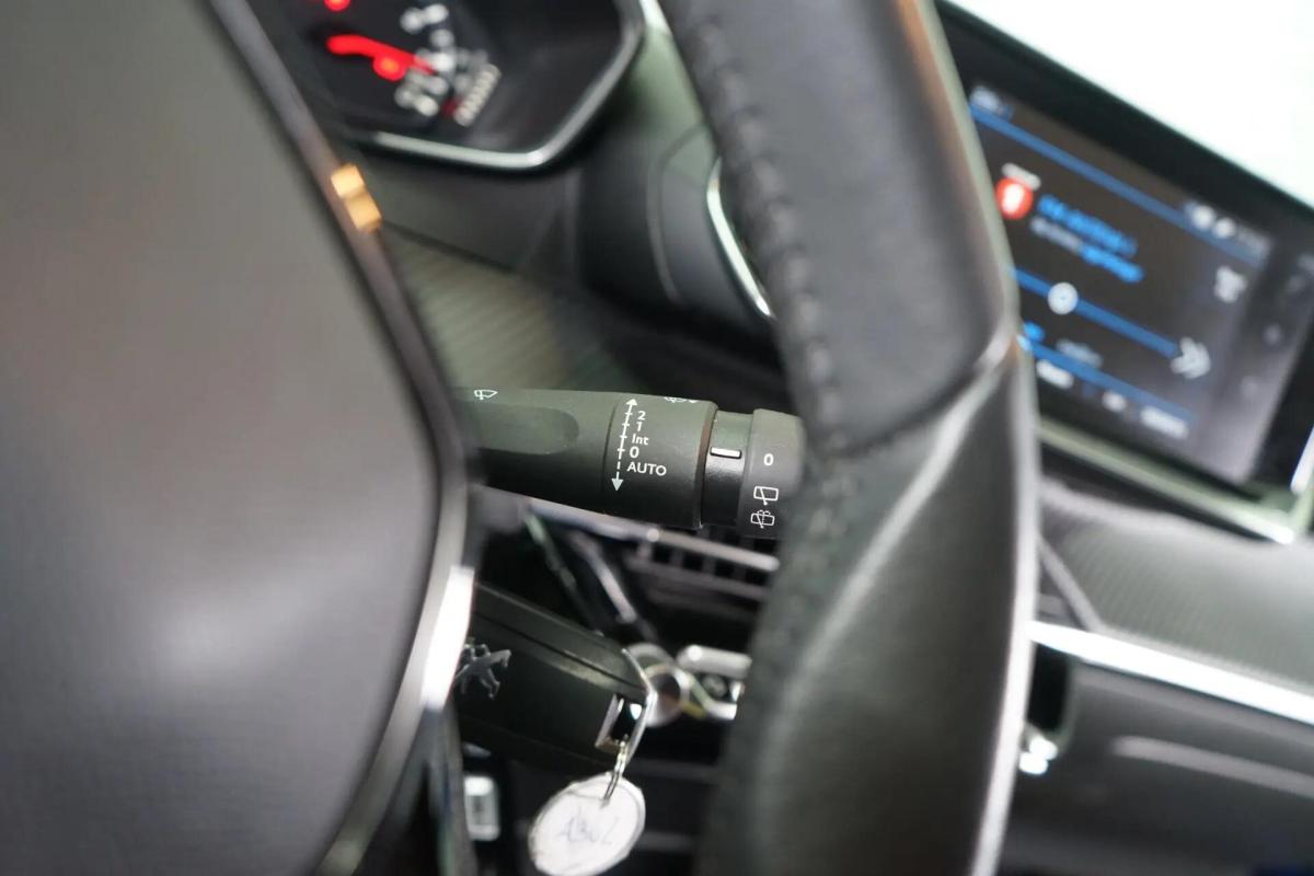 peugeot-2008-2021-gasolina-1199cc