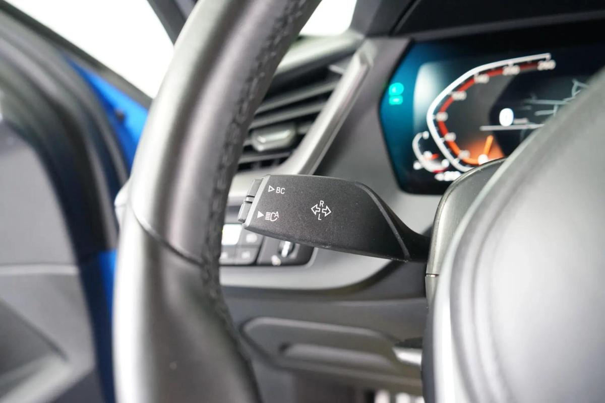 bmw-serie-1-118i-2021-gasolina-1499cc