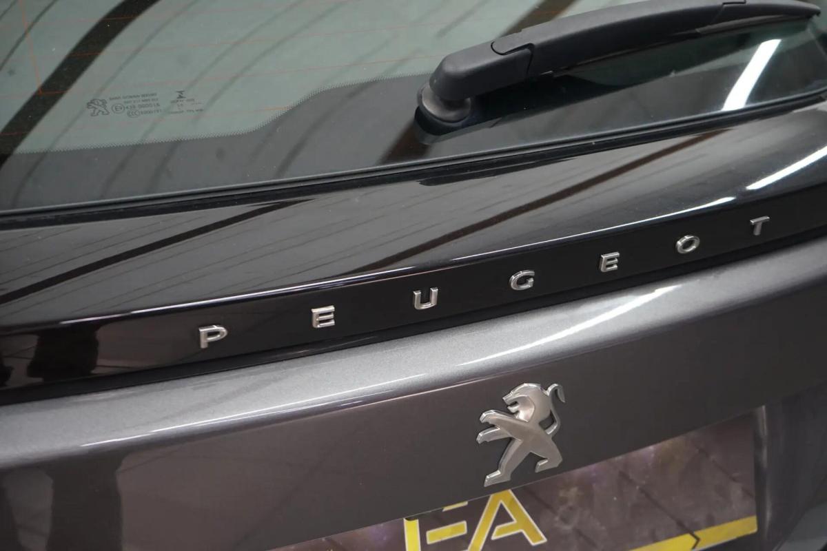 peugeot-2008-2020-diesel-1499cc