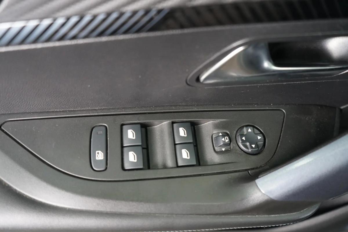 peugeot-2008-2020-diesel-1499cc