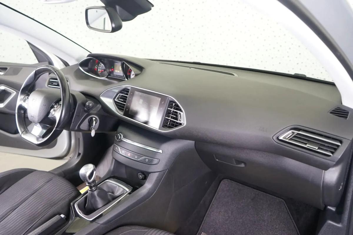 peugeot-308-sw-2016-diesel-1560cc