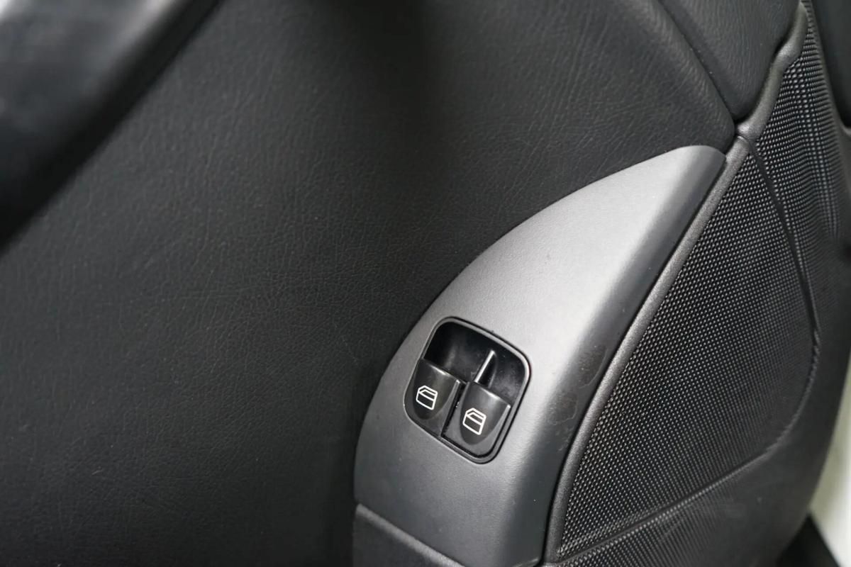 mercedes-benz-clc-200-kompressor-2009-gasolina-1796cc