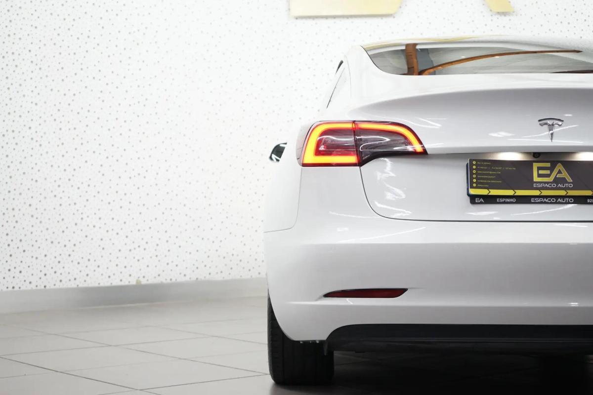 tesla-model-3-2019-eletrico-0cc