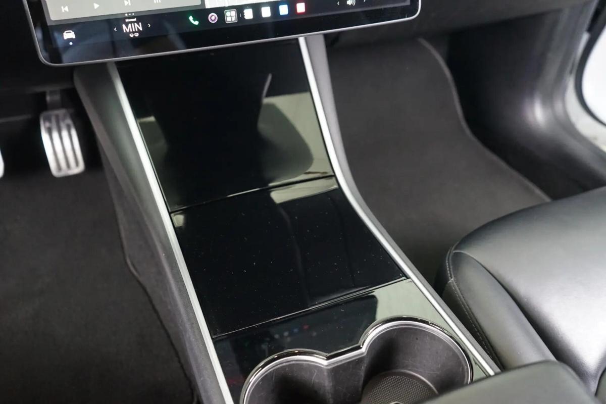 tesla-model-3-2019-eletrico-0cc