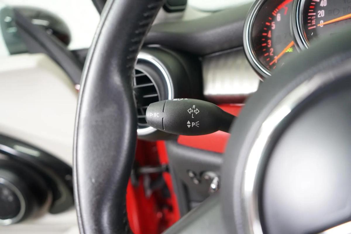 mini-cooper-2014-gasolina-1499cc