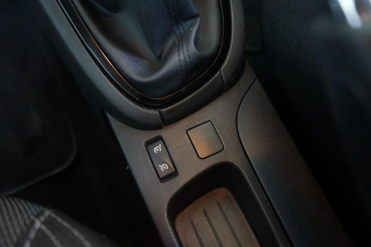 renault-clio-2013-gasolina-898cc