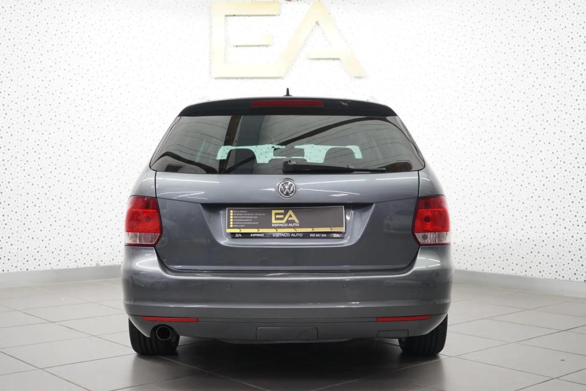 volkswagen-golf-variant-2012-diesel-1598cc