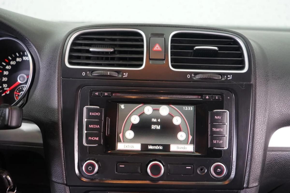 volkswagen-golf-variant-2012-diesel-1598cc