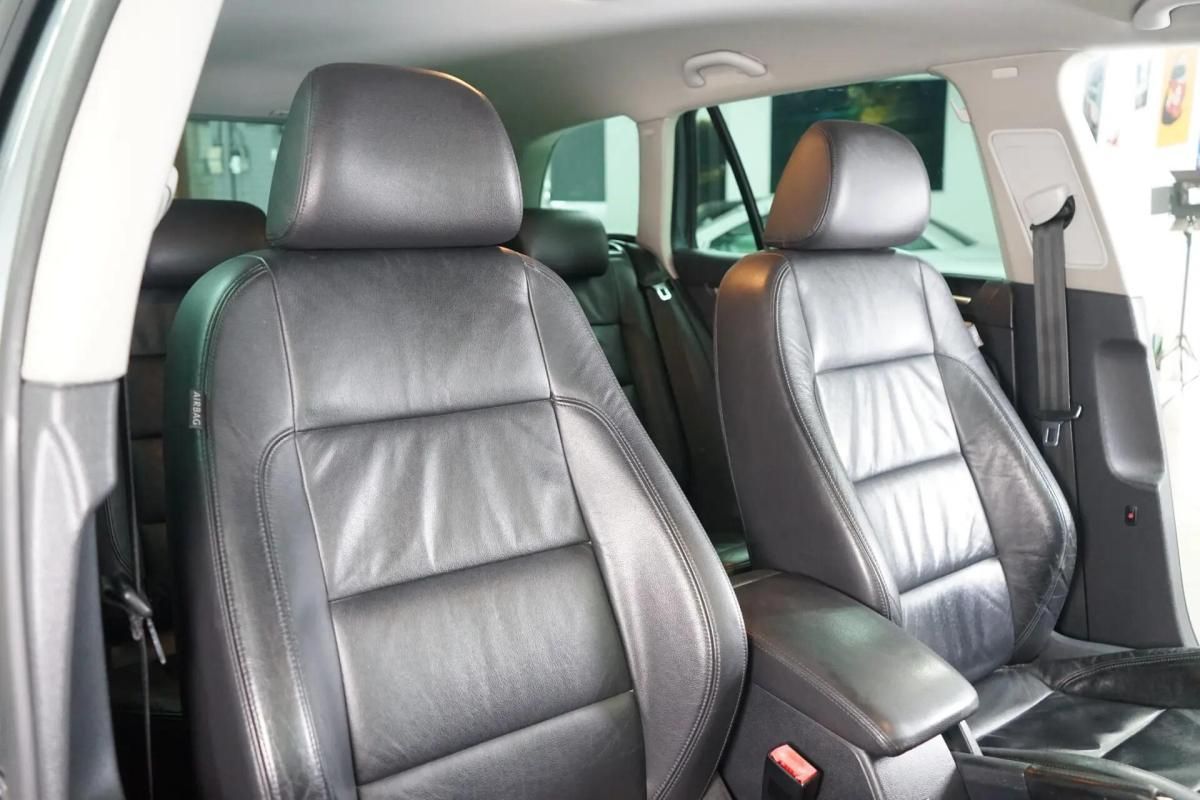volkswagen-golf-variant-2012-diesel-1598cc