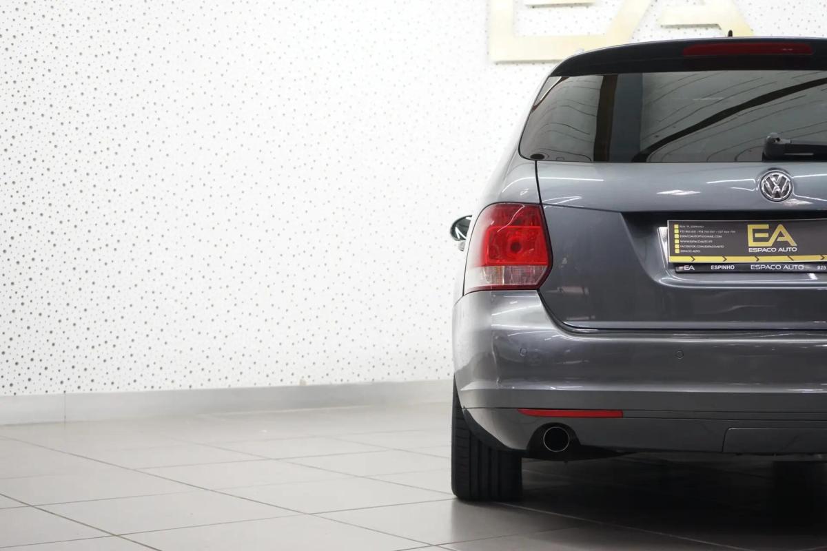 volkswagen-golf-variant-2012-diesel-1598cc