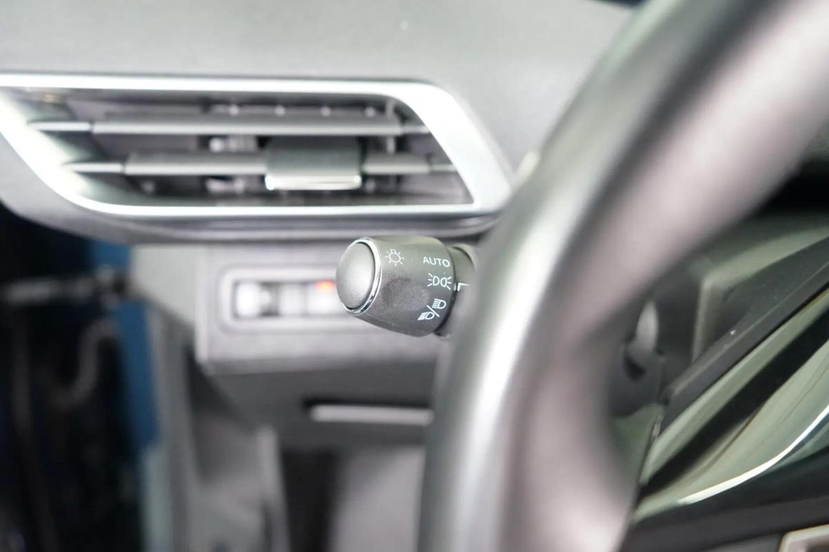 peugeot-3008-2021-diesel-1499cc