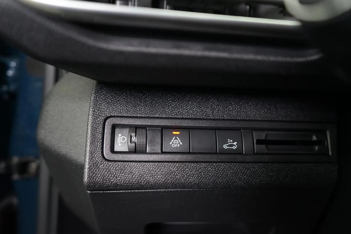 peugeot-3008-2021-diesel-1499cc